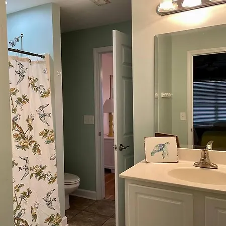 3 Bedroom Condo, Ocean Views & Short Walk To Beach! Oak Island Exterior photo