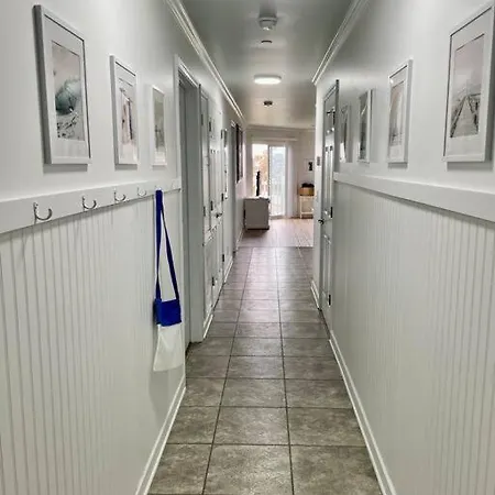 3 Bedroom Condo, Ocean Views & Short Walk To Beach! Oak Island Exterior photo