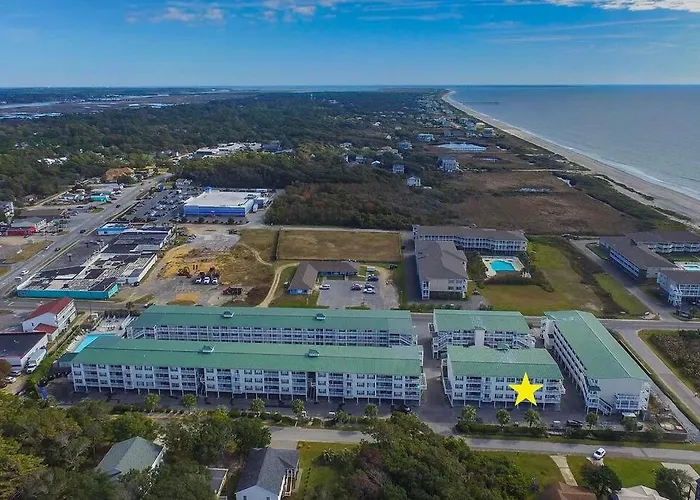 3 Bedroom Condo, Ocean Views & Short Walk To Beach!
